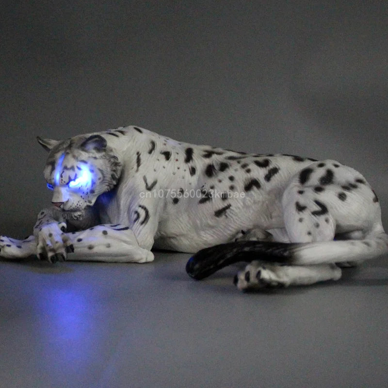 One Piece Trafalgar D. Water Law Figures Snow Leopard Action Figures 11cm PVC Model Collection Toys Desktop Decoration Kids Gift